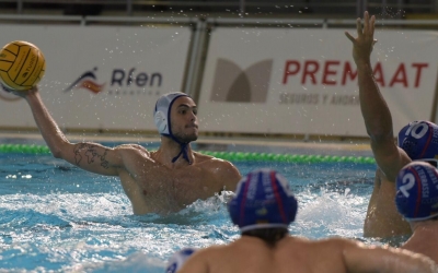 Borja Fenoy, en una acció del partit de la primera volta | Roger Benet